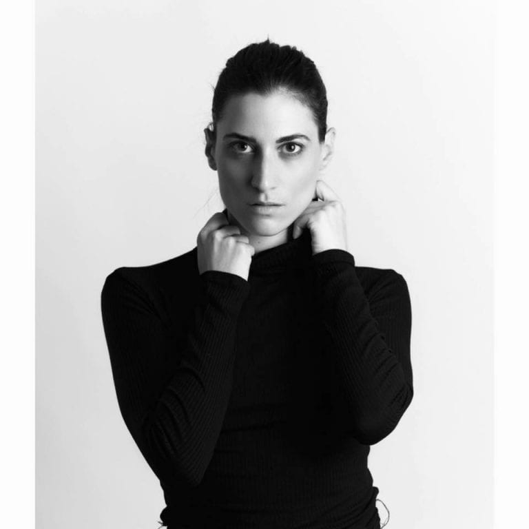 8 Λέξεις: Ο Έκτορας βάζει στο στόχαστρο την βουλευτίνα Γεωργία