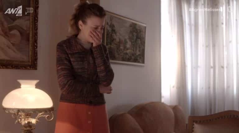 Άγριες Μέλισσες: Ο Άγγελος ανακοινώνει τη νέα του σχέση - Πυρ και μανία η Σοφούλα