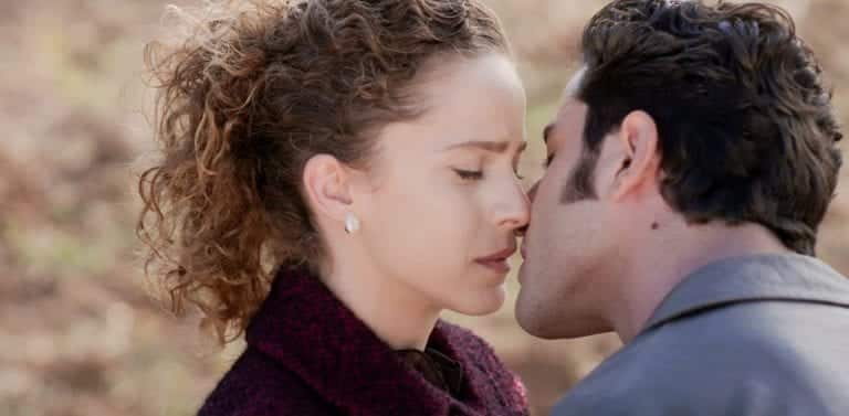 Άγριες Μέλισσες: Πως θα βρει το τέλος της σειράς Ασημίνα και Μπάμπη