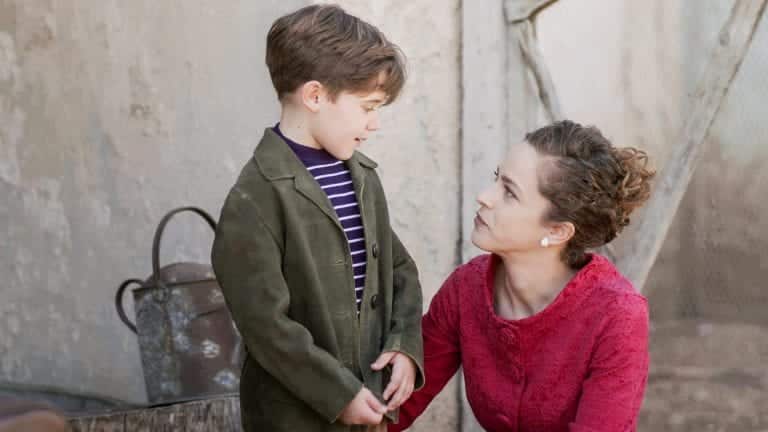 Άγριες Μέλισσες: Ρήξη ανάμεσα σε Νικηφόρο και Ασημίνα - αρπάζει το παιδί και φεύγει