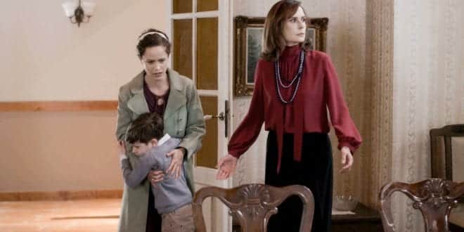 Άγριες Μέλισσες: Η Μυρσίνη συμμαχεί με την Ασημίνα - Η παρέμβαση της αστυνομίας