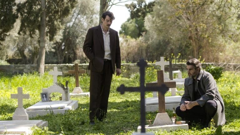 Άγριες Μέλισσες: Ο Νικηφόρος γκρεμίζει τον κόσμο του Κωνσταντή