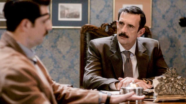 Άγριες Μέλισσες Σήμερα 19/05/21 Επεισόδιο 142 Β Κύκλος – Ο Κωνσταντής συγκρούεται με τον πατέρα του