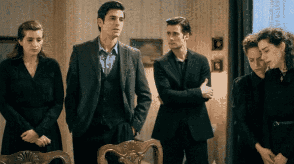 Άγριες Μέλισσες: Η κηδεία του Αλέξη θα φέρει κοντά τις δύο οικογένειες