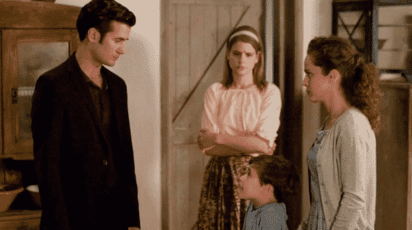 Άγριες Μέλισσες: Ο μικρός Σέργιος θύμα της Χούντας