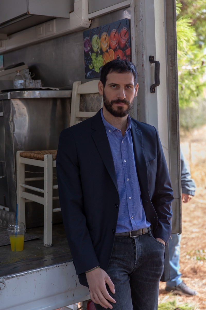 Σασμός εξελίξεις: Στην αγκαλιά άλλου άνδρα η Στέλλα - νέος έρωτας και ο χαμός του παιδιού