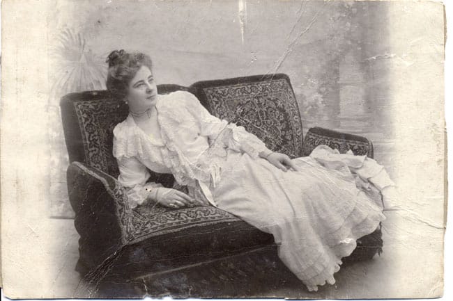 Ο λόγος που οι άνθρωποι δεν χαμογελούσαν στις παλιές φωτογραφίες