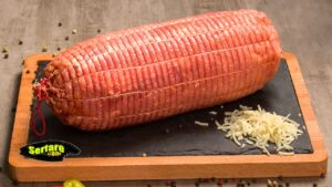 Ρολό Κοτόπουλο Γεμιστό με Μπέικον και Πιπεριές - Μια εύκολη συνταγή για Ένα Εντυπωσιακό Δείπνο