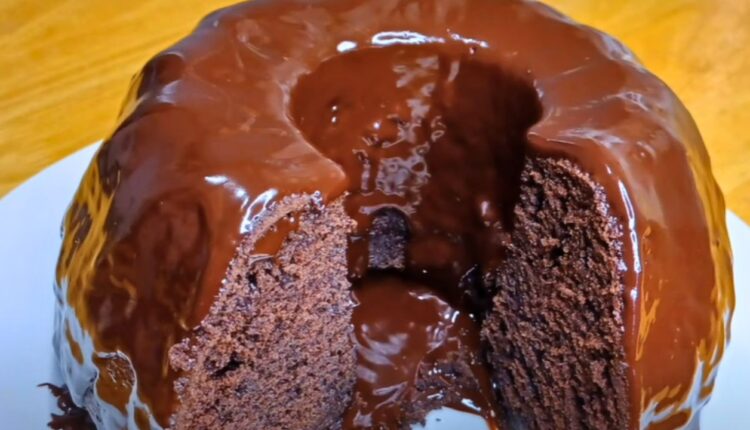 Κέικ με Βραστό Νερό - Ο παράδεισος του σοκολατένιου γλυκού