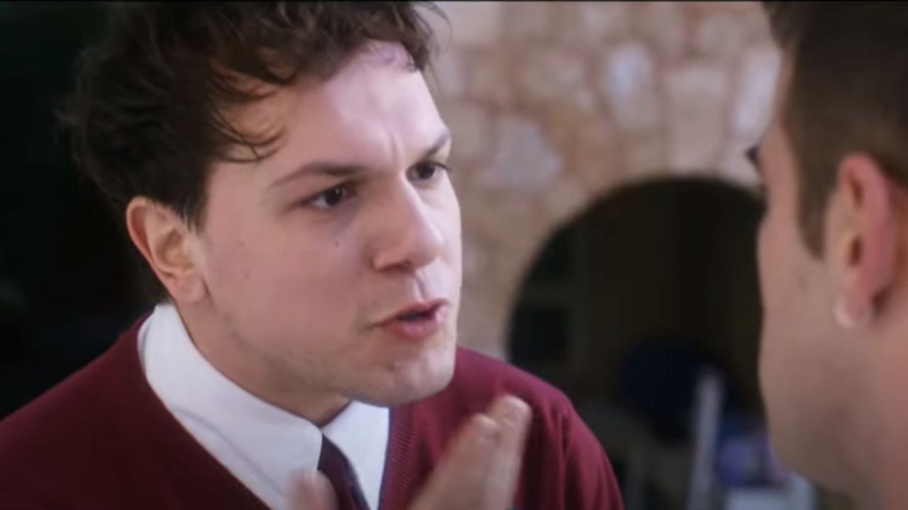 Κάνε Ότι Κοιμάσαι Β’ Κύκλος Επεισόδιο 55 - Ο Κλοιός στενεύει γύρω απο τον Φλωρή