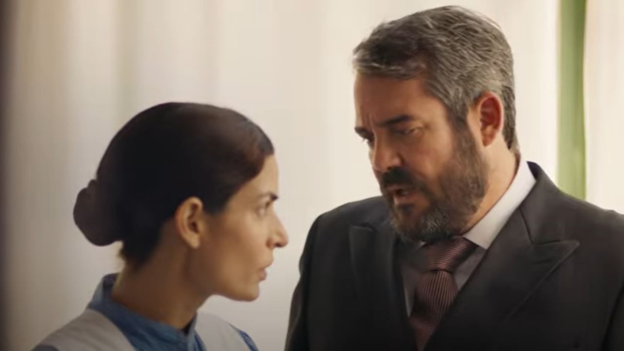 Οι Ψυχοκόρες εξελίξεις - Έτσι καθαρίζει την Άννα