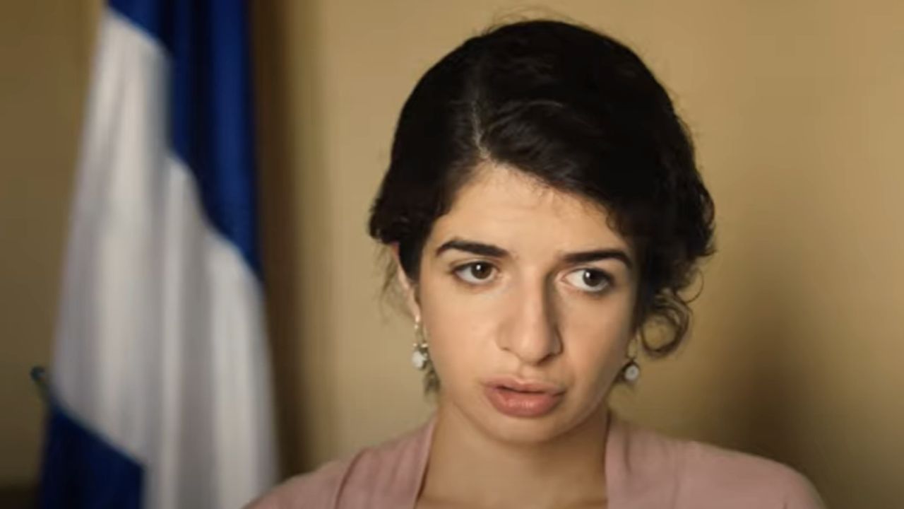 Ψυχοκόρες εξελίξεις - Βάφει τα χέρια της με αίμα και ξεψυχάει