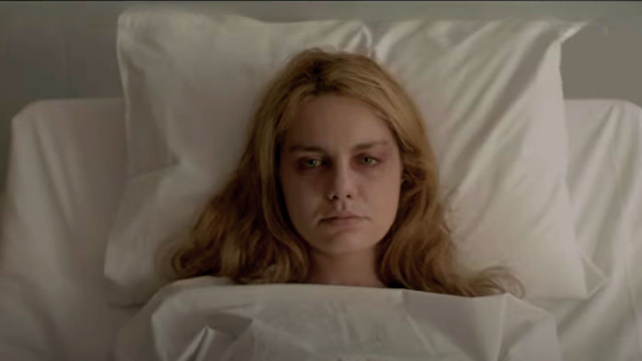 Το Προξενιό Της Ιουλίας - Μια Κούκλα προδίδει τον φονιά