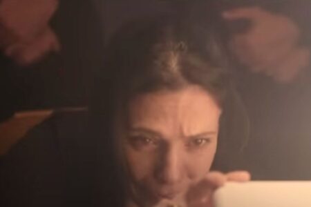 Σασμός – Κουρέλι η Βασιλική – “Ξύπνα Μαθιό μου”