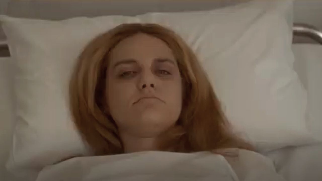 Το Προξενιό Της Ιουλίας - Γλιτώνει την Ιουλία απο την θανατική ποινή