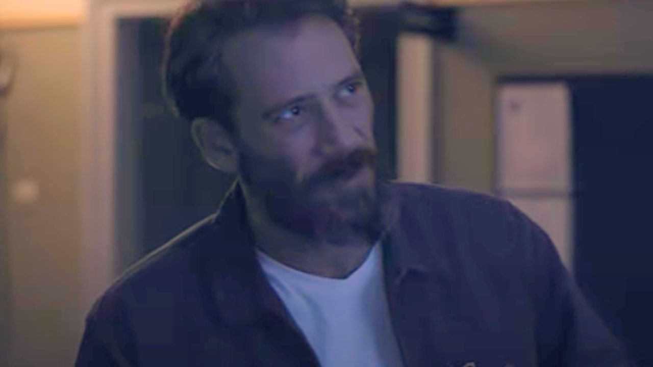 Μαύροι Πίνακες - Κατά συρροή δολοφόνος Σκορπάει τον Τρόμο