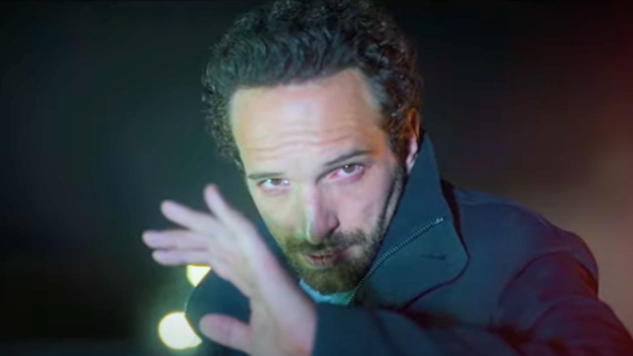 Διάφανη Αγάπη - Ο Δολοφόνος βρίσκεται ανάμεσα τους